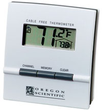 Oregon Scientific Wired Indoor Outdoor Thermometer With Alarm Clock THT312  Used